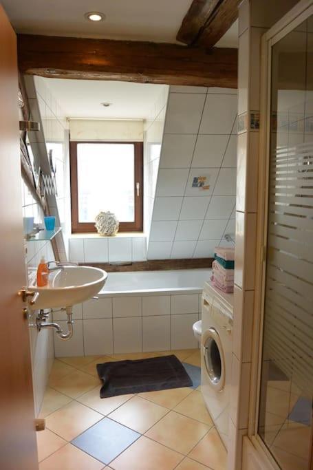 Apartment S10 In Bester Lage Stilvoll Im Zentrum Von Bayreuth Mit Klimaanlage Und Parkplatz Exterior photo